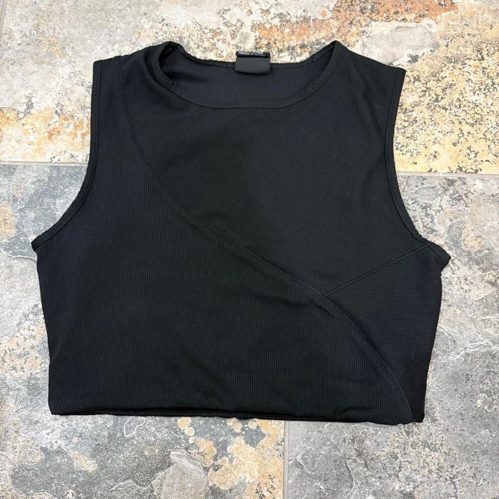 Nike Women's Black Crop-top